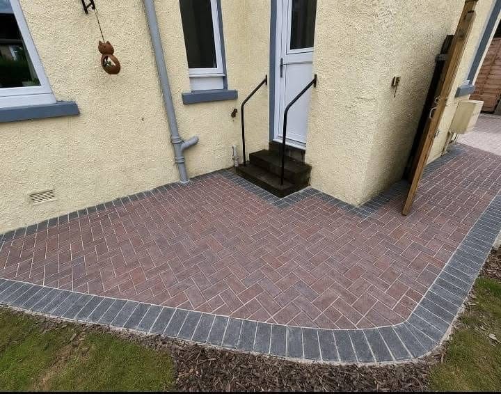 Finished garden paving